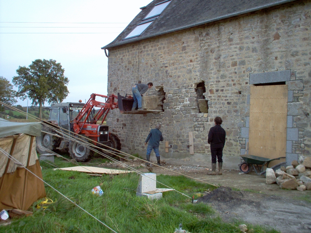 20051107 LE MENAGE Chimney 43.jpg